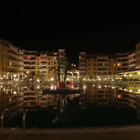 Studio Kris Royal Sun Aparthotel *